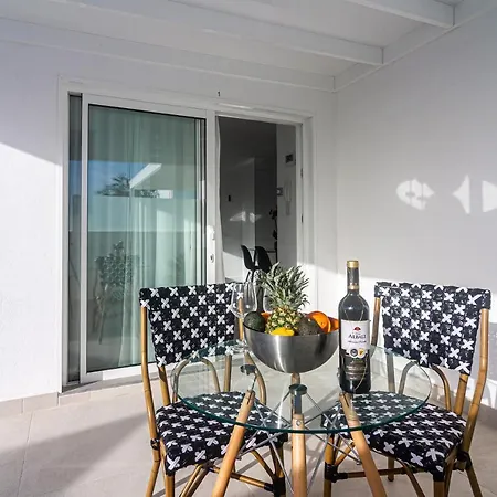 & Princesa Mercedes Willa *