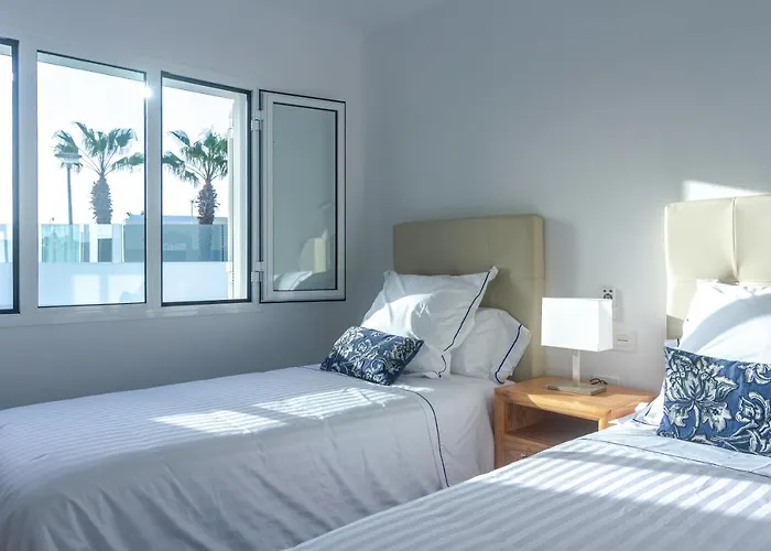 Willa & Princesa Mercedes - Puerto Del Carmen, Lanzarote - Near The