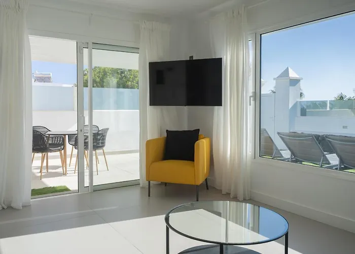 & Princesa Mercedes - Puerto Del Carmen, Lanzarote - Near The Willa *