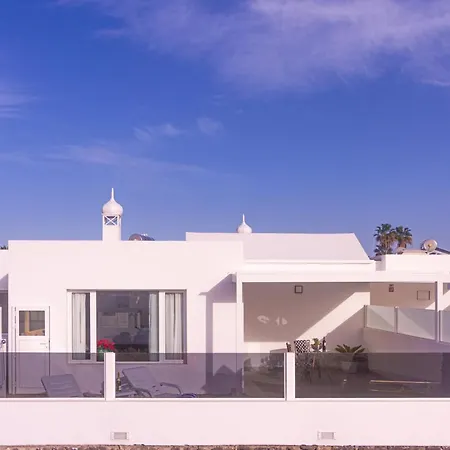 & Princesa Mercedes Villa Puerto del Carmen (Lanzarote)